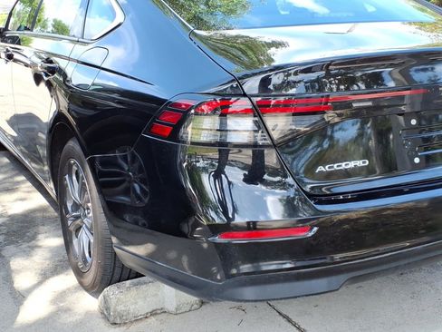 Used 2024 Honda Accord EX image 11