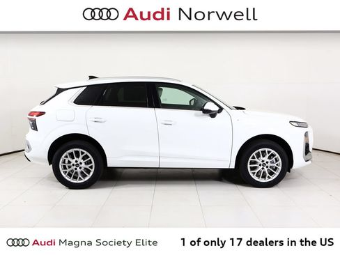 New 2026 Audi Q3 quattro 2.0T AWD/4WD image 17