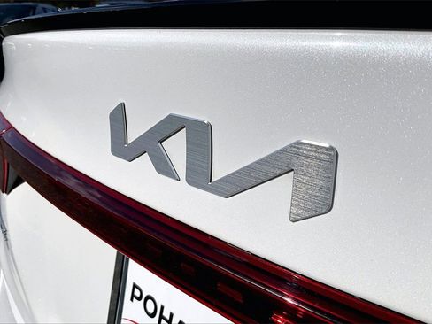 Used 2023 Kia Forte GT w/ GT2 Package image 7