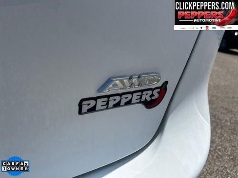 Used 2026 Chrysler Pacifica Select AWD/4WD image 24