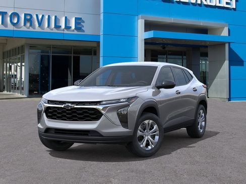 New 2026 Chevrolet Trax LS FWD image 6