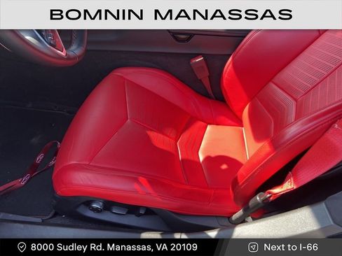 Used 2022 Chevrolet Corvette Stingray Premium Cpe w/ Z51 Performance Package image 4