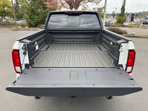 New 2026 Honda Ridgeline Black Edition image 13