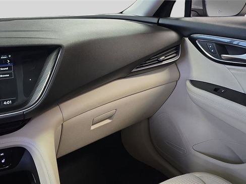 Used 2023 Buick Envision Preferred image 31