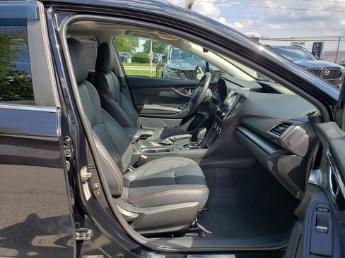 Used 2019 Subaru Crosstrek 2.0i Limited w/ Moonroof Package w/Navigation AWD/4WD image 17