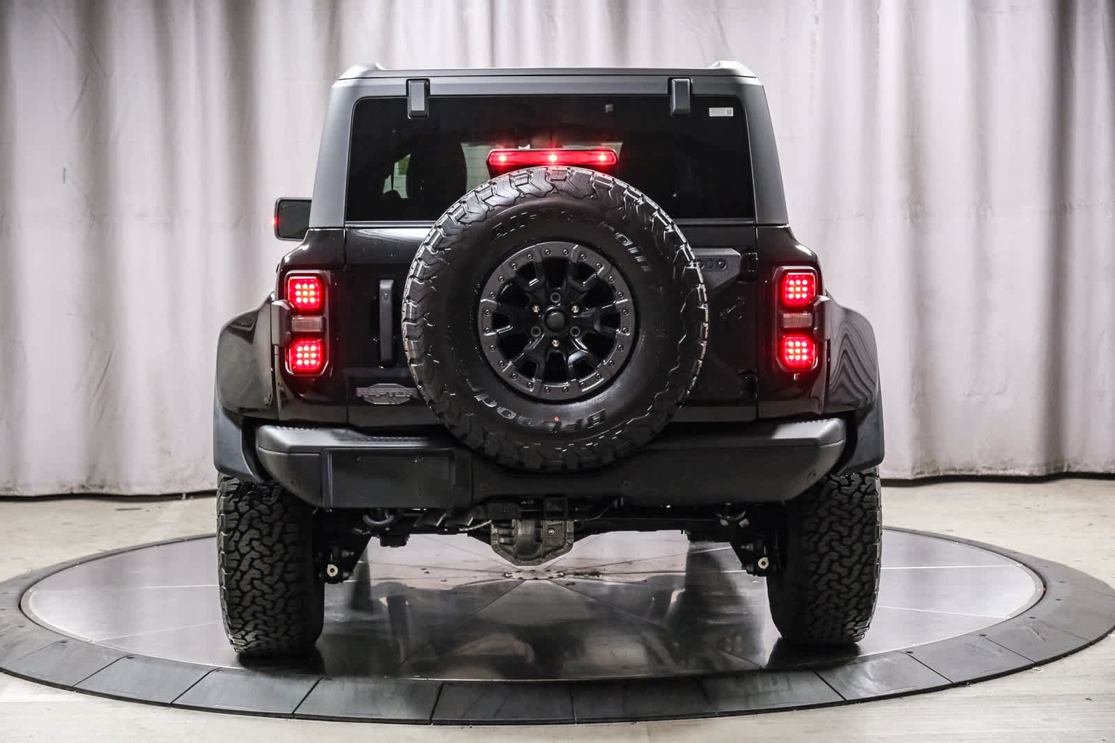 Used 2024 Ford Bronco Raptor AWD/4WD image 3