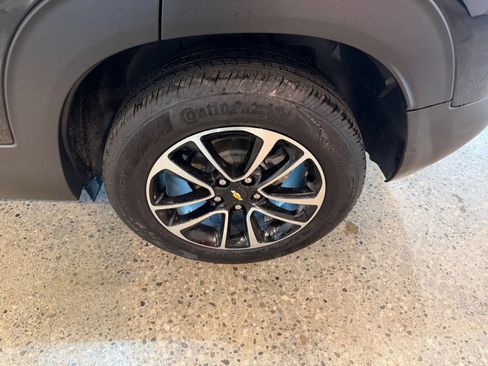 Used 2025 Chevrolet TrailBlazer LT FWD image 29
