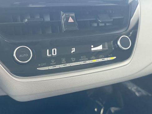 Used 2024 Toyota Corolla LE FWD image 20