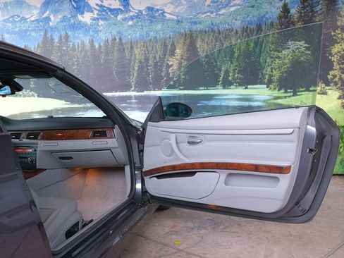 Used 2007 BMW 328i Convertible image 24