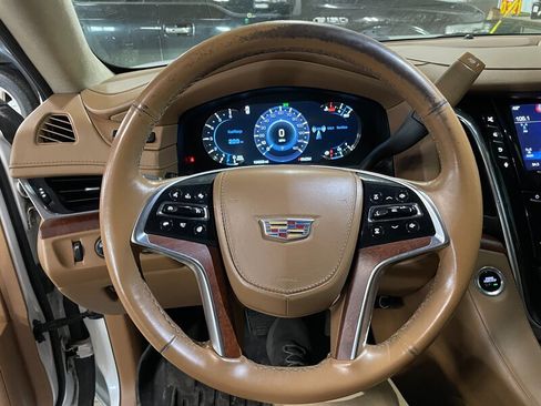 Used 2016 Cadillac Escalade ESV Platinum image 7