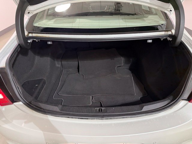 Used 2019 Buick LaCrosse Premium w/ Driver Confidence Package II FWD image 8