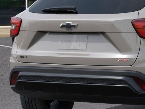 New 2026 Chevrolet Trax RS w/ Driver Confidence Package FWD image 14