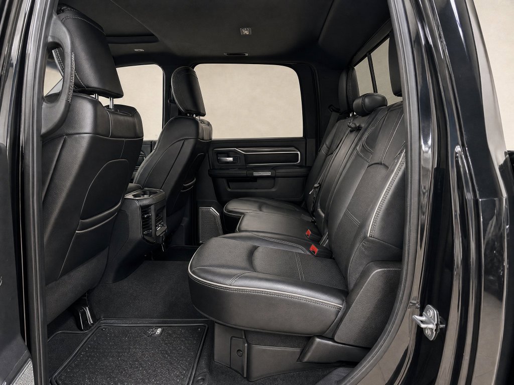 Used 2020 RAM 2500 Limited AWD/4WD image 8