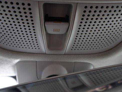 Used 2019 Mercedes-Benz C 300 Sedan w/ Premium Package image 35