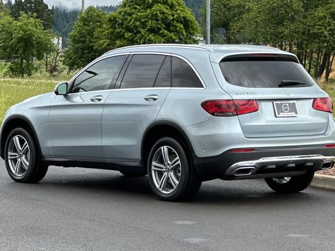 Used 2021 Mercedes-Benz GLC 300 4MATIC image 5