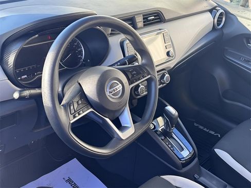 Used 2021 Nissan Versa SV image 13