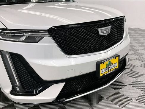 Used 2024 Cadillac XT6 Sport w/ Technology Package AWD/4WD image 35