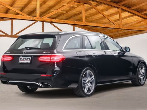 Used 2019 Mercedes-Benz E 450 4MATIC Wagon image 7
