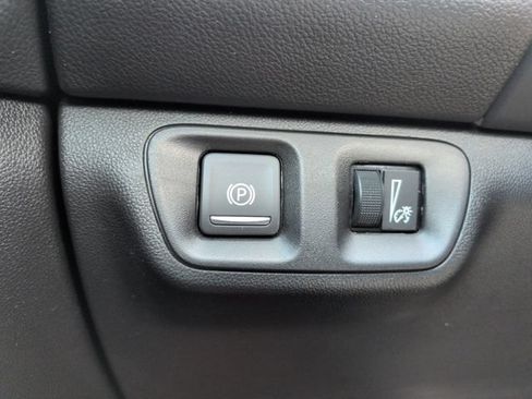Used 2019 GMC Acadia SLT w/ Black Edition AWD/4WD image 31