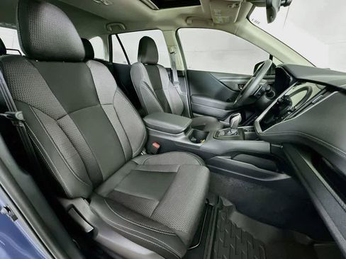 Used 2025 Subaru Outback Premium AWD/4WD image 15