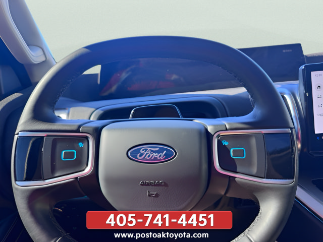 Used 2026 Ford Expedition Platinum w/ Driver's Package AWD/4WD image 27