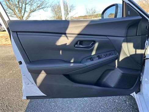 New 2025 Nissan Sentra S image 14