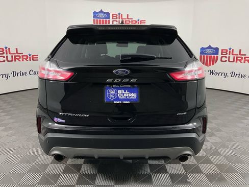 Used 2022 Ford Edge Titanium image 4