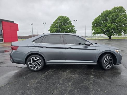 Used 2022 Volkswagen Jetta SEL FWD image 19