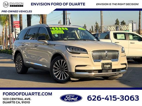 Used 2023 Lincoln Aviator Reserve image 1
