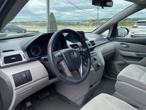 Used 2016 Honda Odyssey LX image 11
