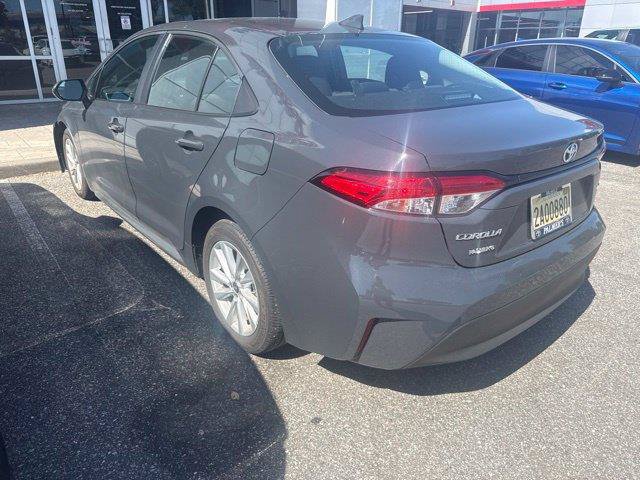 Used 2024 Toyota Corolla LE w/ LE Convenience Package FWD image 3