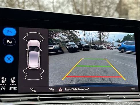 Used 2022 Volkswagen GTI Autobahn image 15