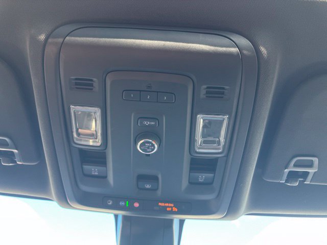 Used 2021 Chevrolet Tahoe Z71 AWD/4WD image 16