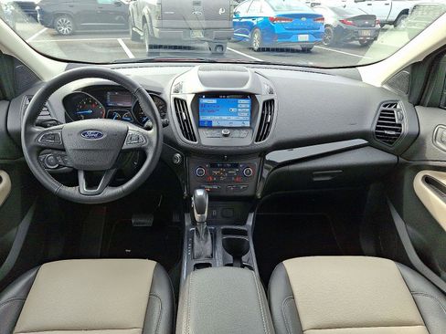 Used 2019 Ford Escape SEL image 11