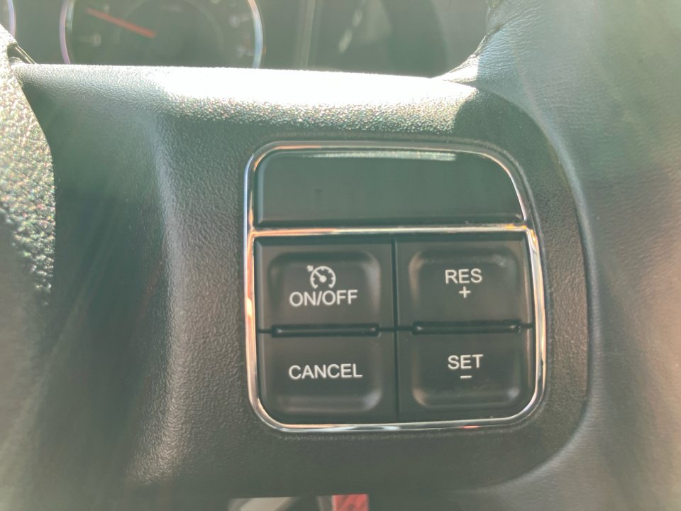 Used 2016 Jeep Wrangler Unlimited Sahara w/ Connectivity Group AWD/4WD image 23