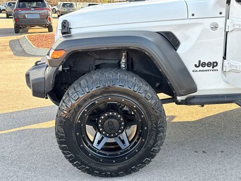 Used 2020 Jeep Gladiator Sport w/ Quick Order Package 24S image 26