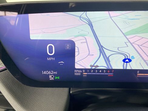 Used 2025 Buick Enclave Preferred image 14