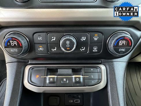 Used 2023 GMC Acadia Denali w/ Denali Technology Package image 30