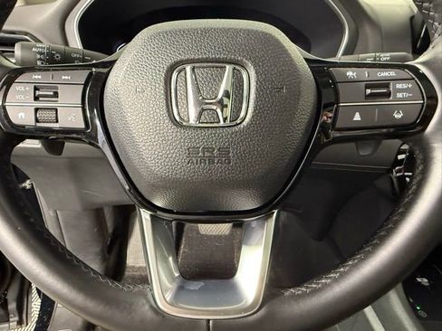 Used 2024 Honda Pilot Touring image 18