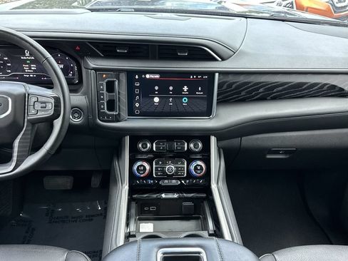 Used 2023 GMC Yukon Denali RWD image 15