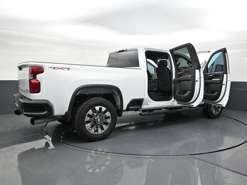 Used 2025 Chevrolet Silverado 2500 Custom w/ Custom Value Package AWD/4WD image 28