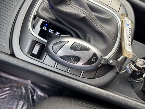 Used 2025 Hyundai Kona SEL image 22