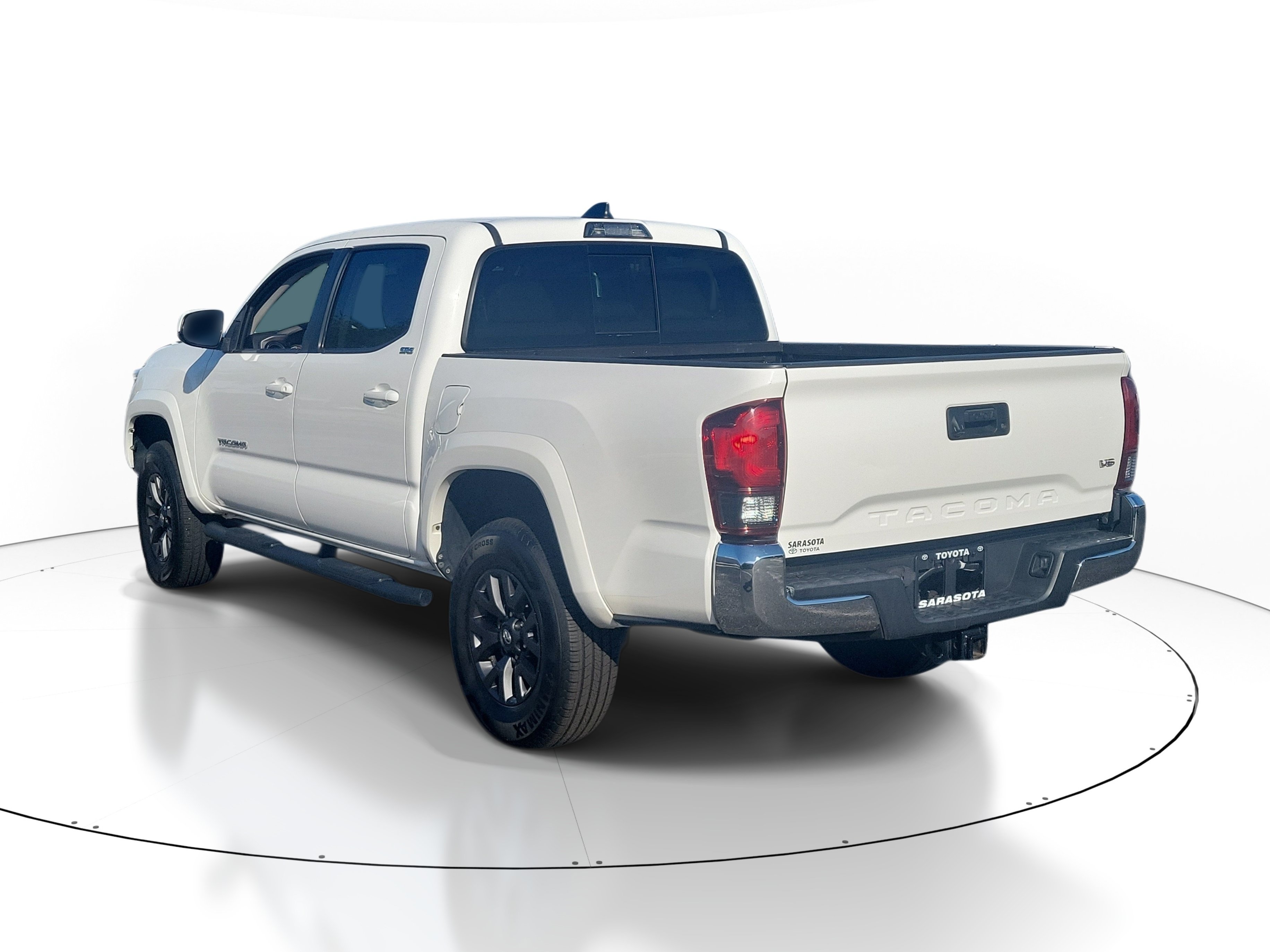 Used 2021 Toyota Tacoma SR5 RWD image 4