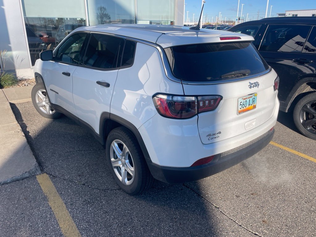 Used 2023 Jeep Compass Sport AWD/4WD image 4