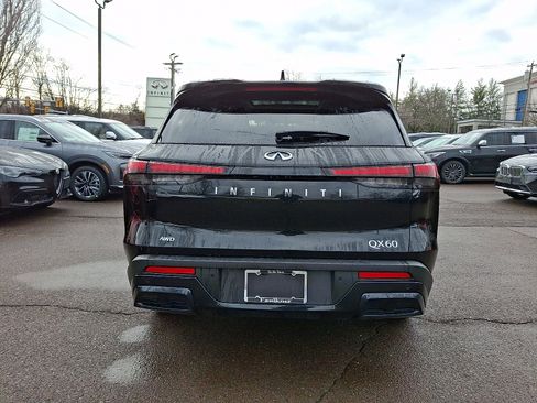 Certified 2025 INFINITI QX60 Luxe image 5
