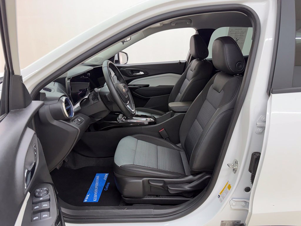 Used 2026 Chevrolet Trax LT w/ Driver Confidence Package FWD image 18