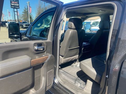 Used 2022 GMC Sierra 2500 Denali image 11