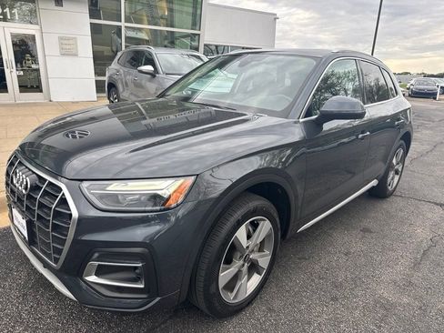 Used 2023 Audi Q5 2.0T Premium Plus w/ Premium Plus Package AWD/4WD image 2