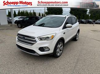 Used 2019 Ford Escape Titanium image 1