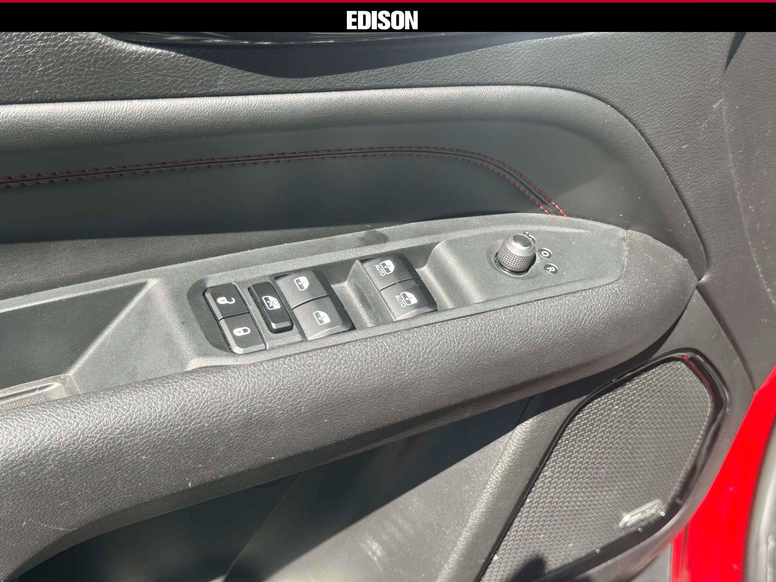 Used 2025 Jeep Compass Trailhawk w/ Trailhawk Elite Group AWD/4WD image 16
